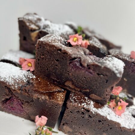 Whole Slice Box- Blackforest Chocolate Chunk Brownie