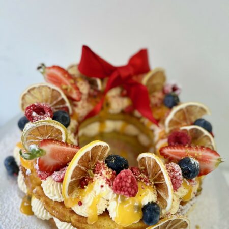 Christmas Mango Passionfruit Wreath Cake