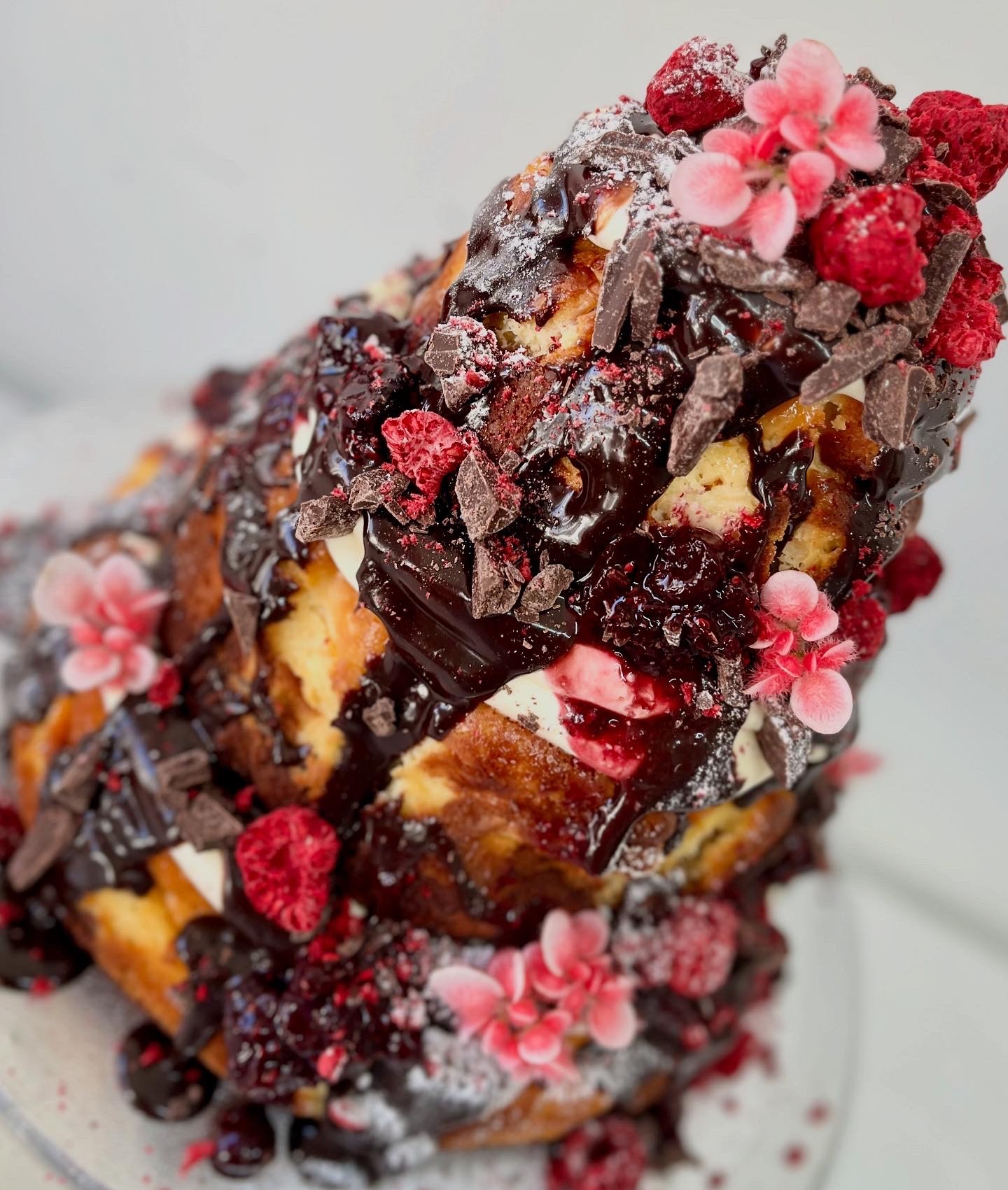 3 tier basque cheesecake 1