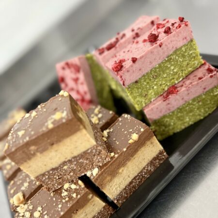 CHRISTMAS COLLECTION- Raw Mixed Slice Box